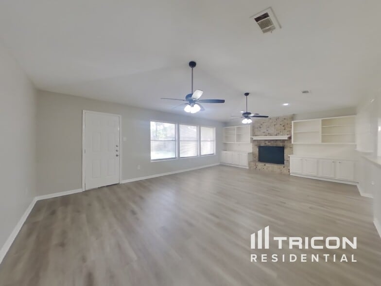 Building Photo - 218 S Diamondhead Blvd