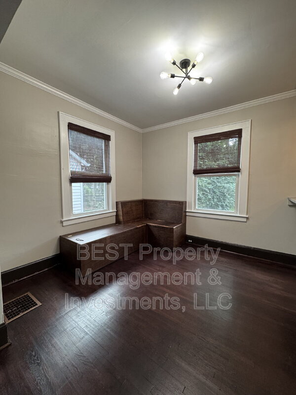 Building Photo - 2208 Wilmore Dr