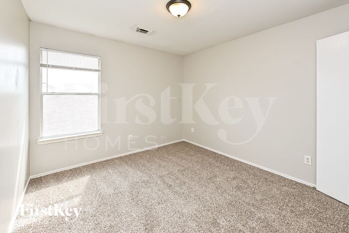 Building Photo - 1319 Seagler Pond Ln