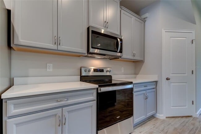 Building Photo - 8341 Wildflower Glen Ave