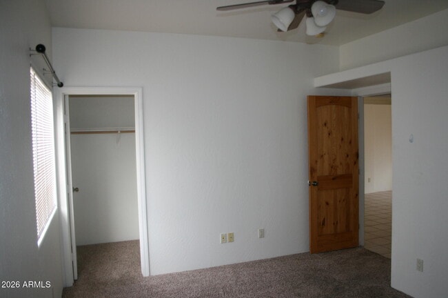 Building Photo - 5920 Thunder Ridge Rd
