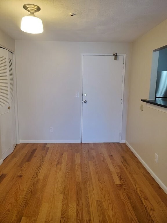 Building Photo - 55 Elmwood Park