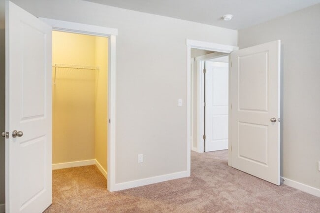 Building Photo - Newly Built 4bd 2.5ba in LSSD