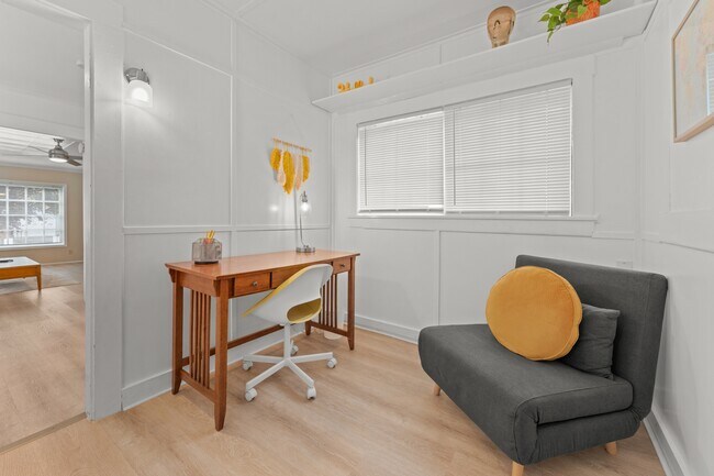 Building Photo - 1612 E 29th St