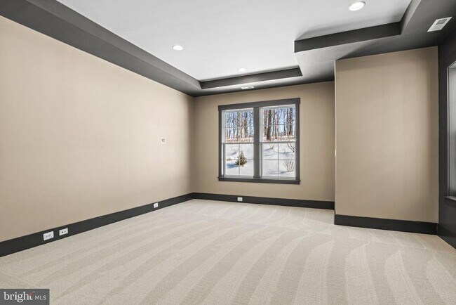 Building Photo - 395 Quiet Crk Dr