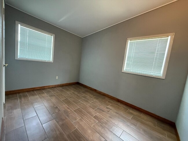 Building Photo - 3602 N Wilder Rd