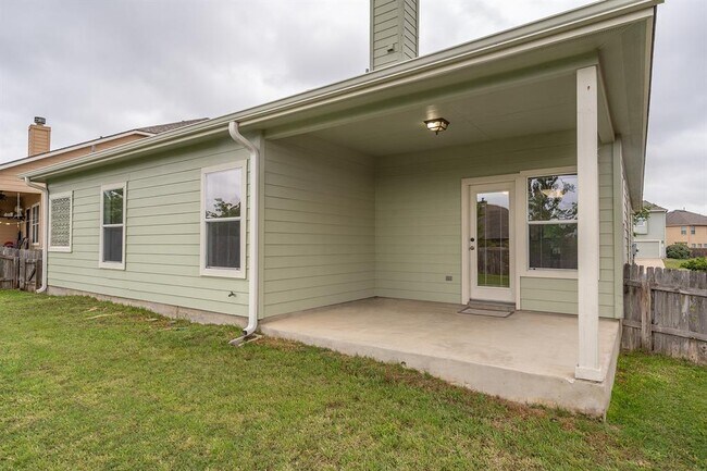 Building Photo - 806 Bedford Ct