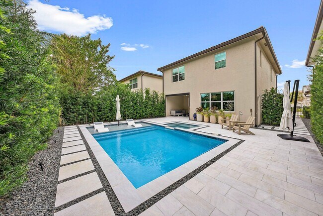 Building Photo - 4310 Buttonwood Dr