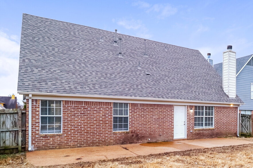 Building Photo - 10010 Cameron Ridge TR