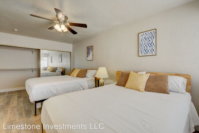 Building Photo - 2 br, 2.5 bath House - 1403 Rexford Place