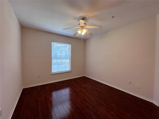 Building Photo - 10105 Courtney Oaks Cir