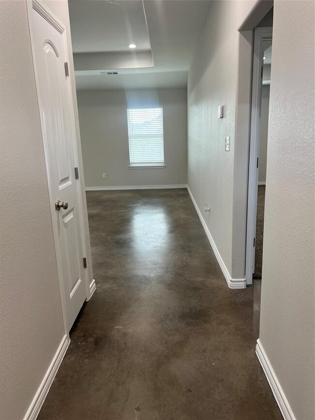 Building Photo - 1077 Fieldstone Dr