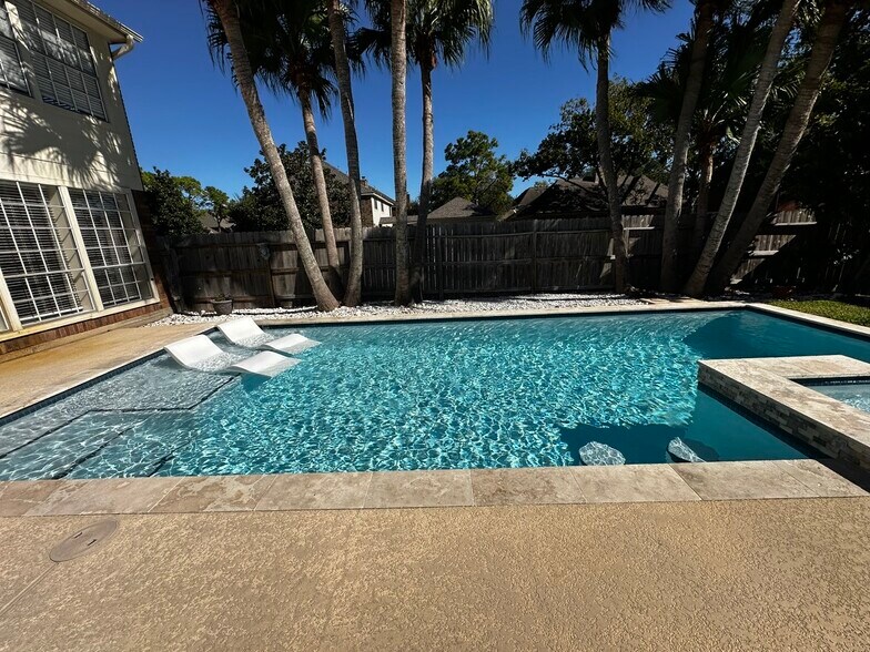 Building Photo - 4103 Pebble Beach Dr