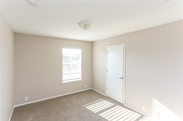 Building Photo - 707 River Run Dr