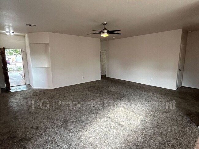 Building Photo - 17029 W Carmen Dr
