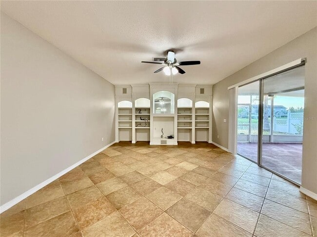 Building Photo - 807 Frankford Dr