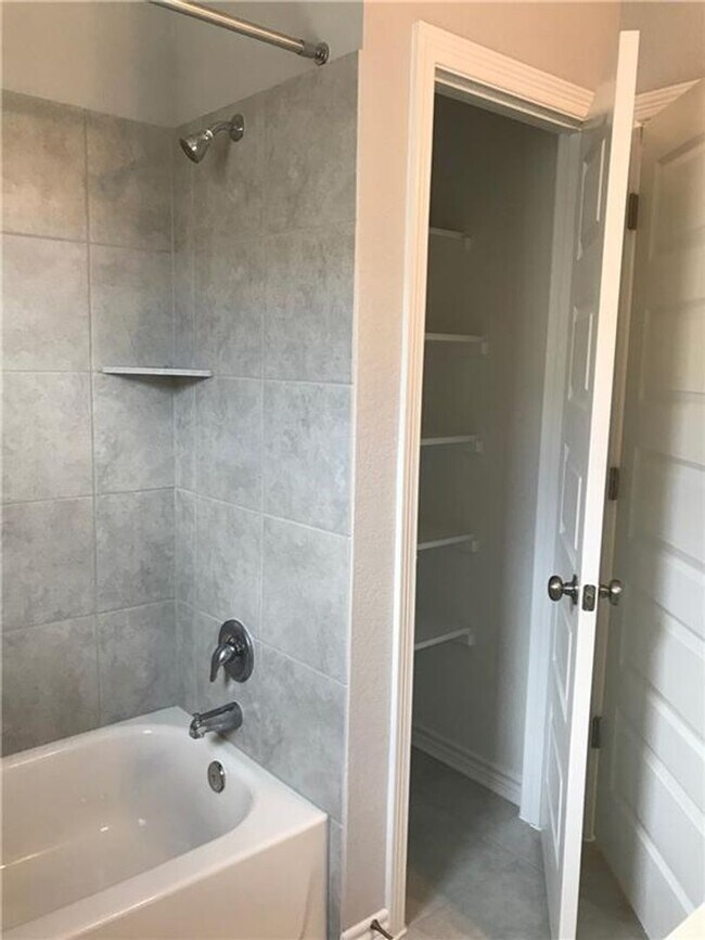 Building Photo - Leander 4-Bedroom/2-Bath in the Alterra Community