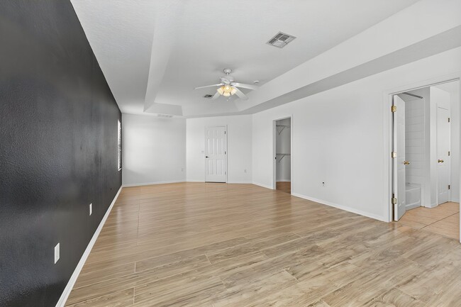 Building Photo - Perfect 4BR two story home with a Pool & Near Disney