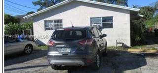 Building Photo - 423 NW 21st Terrace