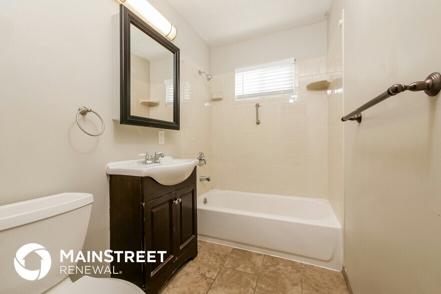 Building Photo - 17209 Chula Vista Dr