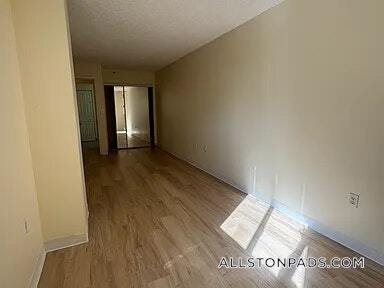 Building Photo - 15 N Beacon St