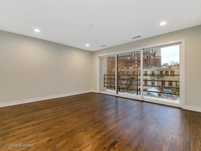 Building Photo - 1241 N Dearborn St