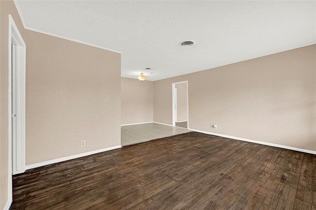 Building Photo - 702 Alta Vista Dr