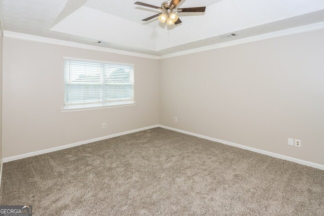 Building Photo - 843 Shoals Ct