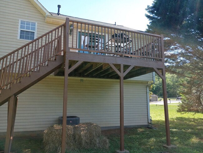 Building Photo - 58 Auburn Dr SW