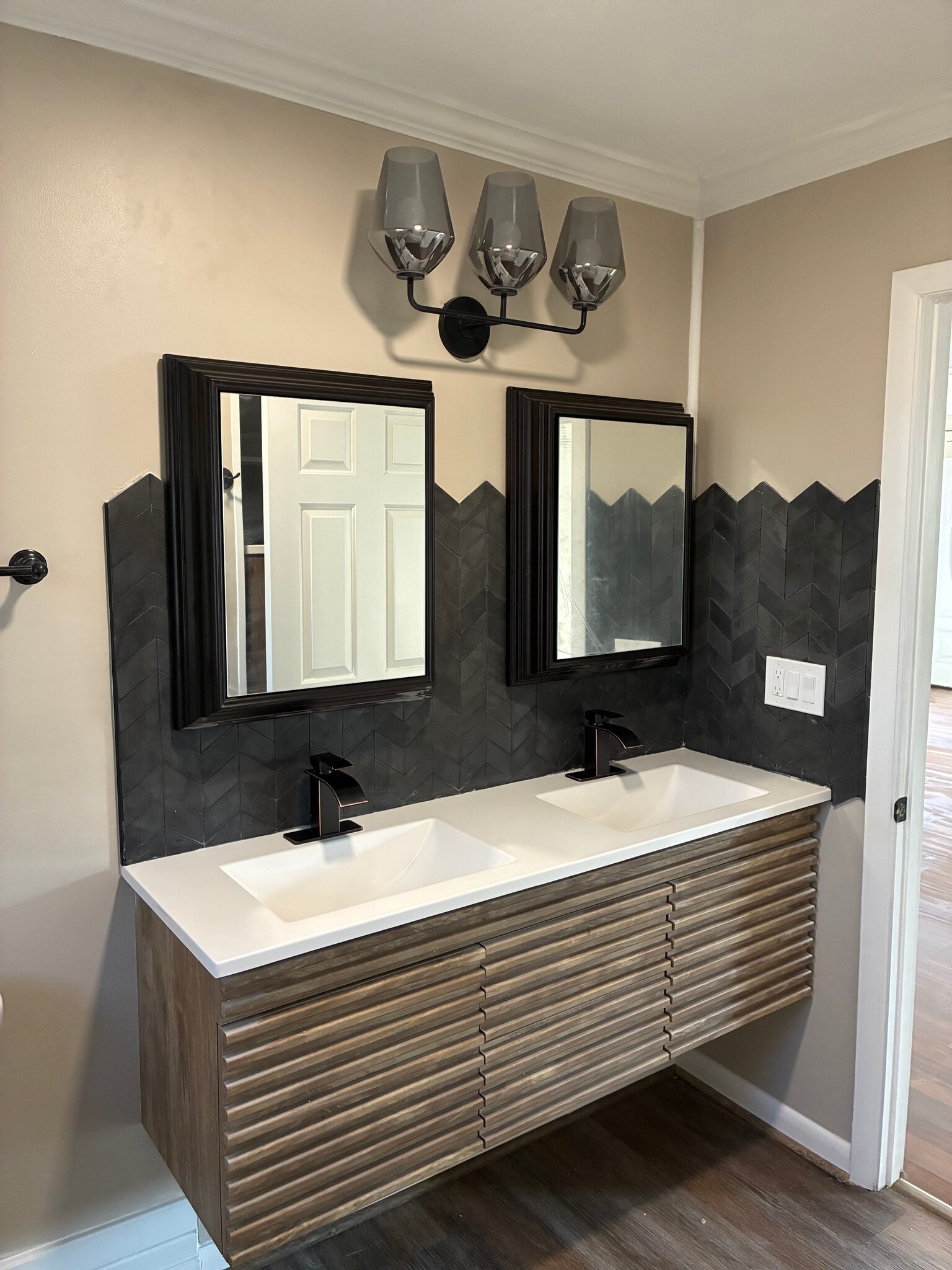 Building Photo - 3805 Burrus St