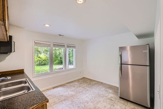 Building Photo - Available NOW! Waterfront >> Newly Remodel...