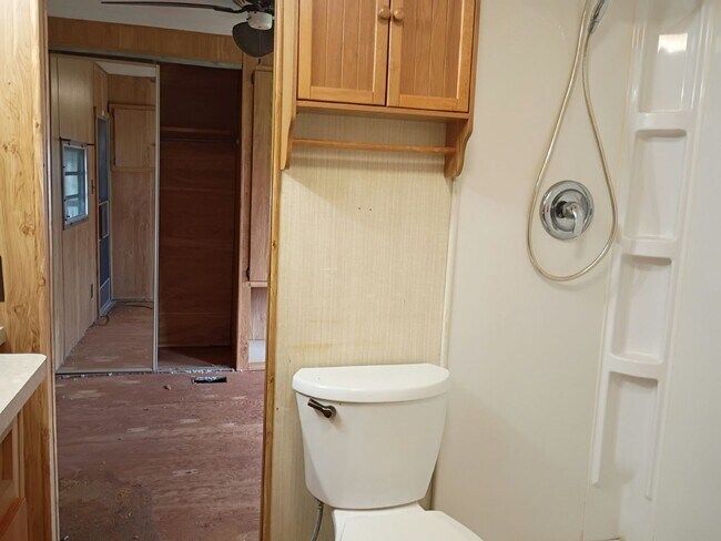 Building Photo - 39 Betty Dr