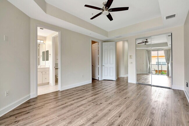 Building Photo - 2562 Gardens Pkwy