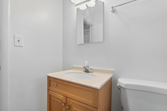 Building Photo - 1927 Vaughn St