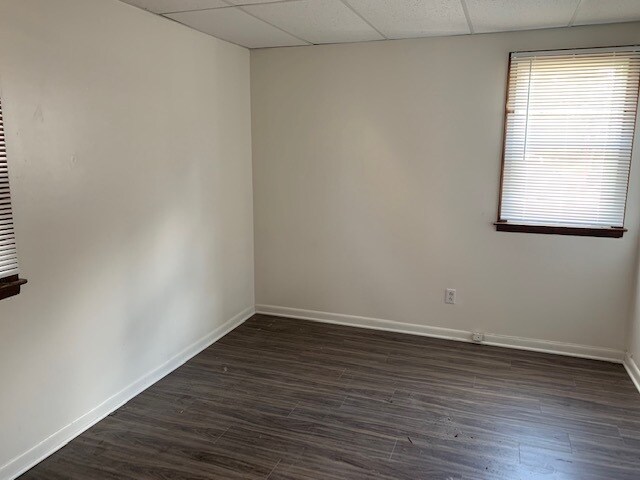 bedroom - 28 Saint Marys St