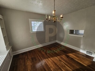 Building Photo - 4916 E 85th St