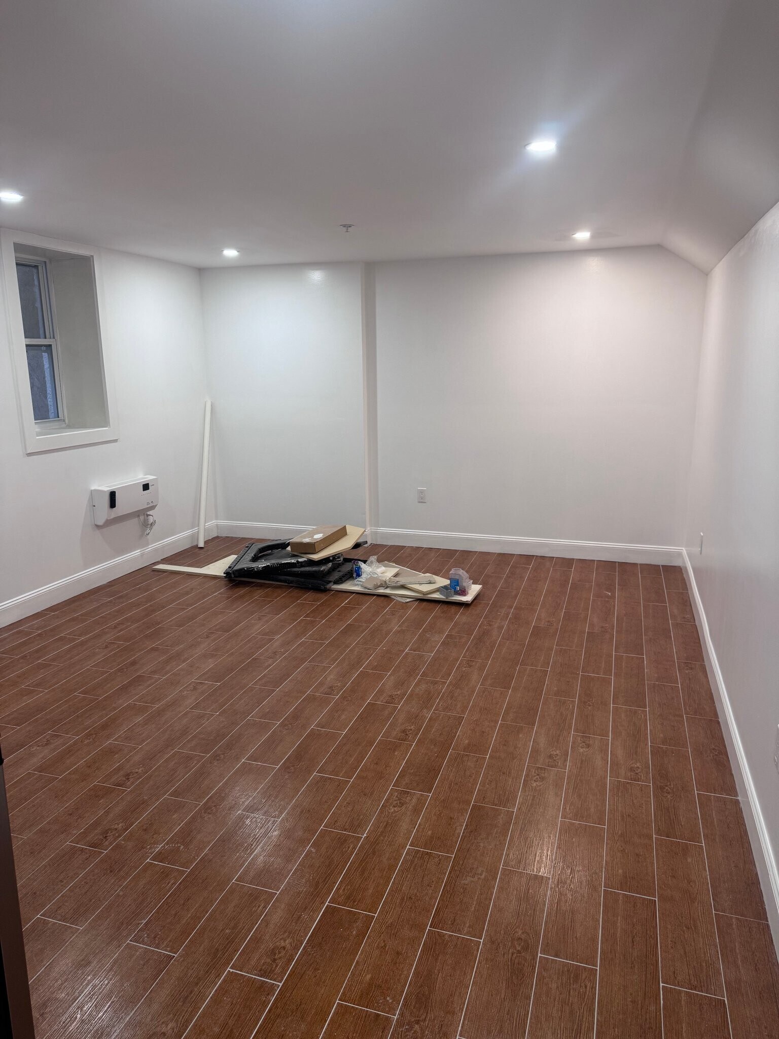 Building Photo - 647 N 16th St