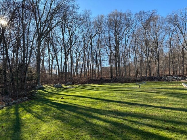 Building Photo - 897 Colonel Ledyard Hwy