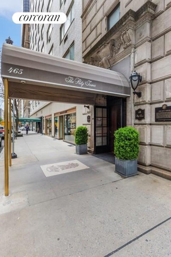 Building Photo - 465 Park Ave