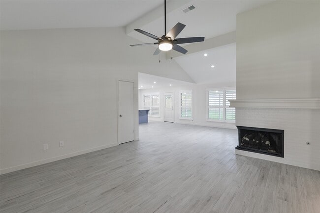 Building Photo - 2610 Sherwood Hollow Ln