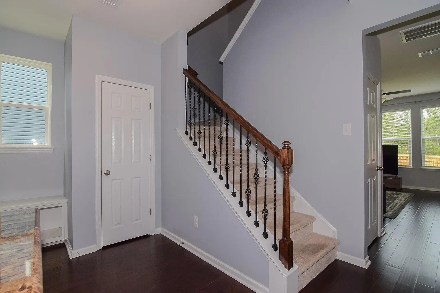 Building Photo - 422 Northern Red Oak Dr