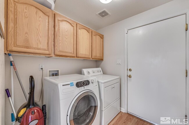 Building Photo - 4791 Mesa Meadows Dr