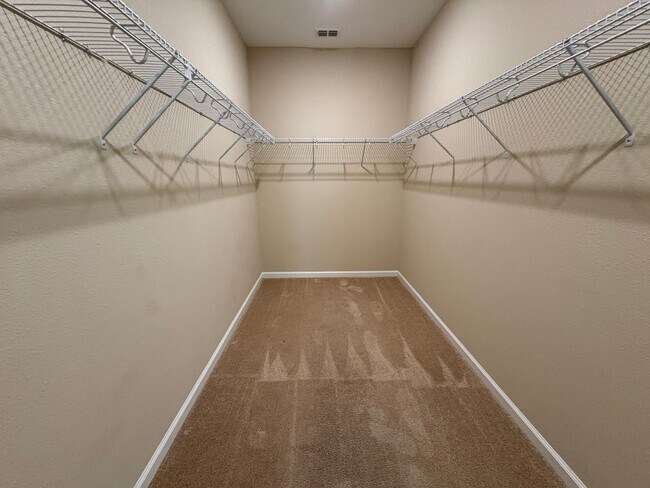 Building Photo - Spacious Home in Growing Area of St. Johns...