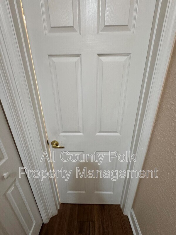 Building Photo - 2948 Vintage View Cir