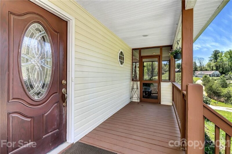 Building Photo - 21 Locust Meadow Ln