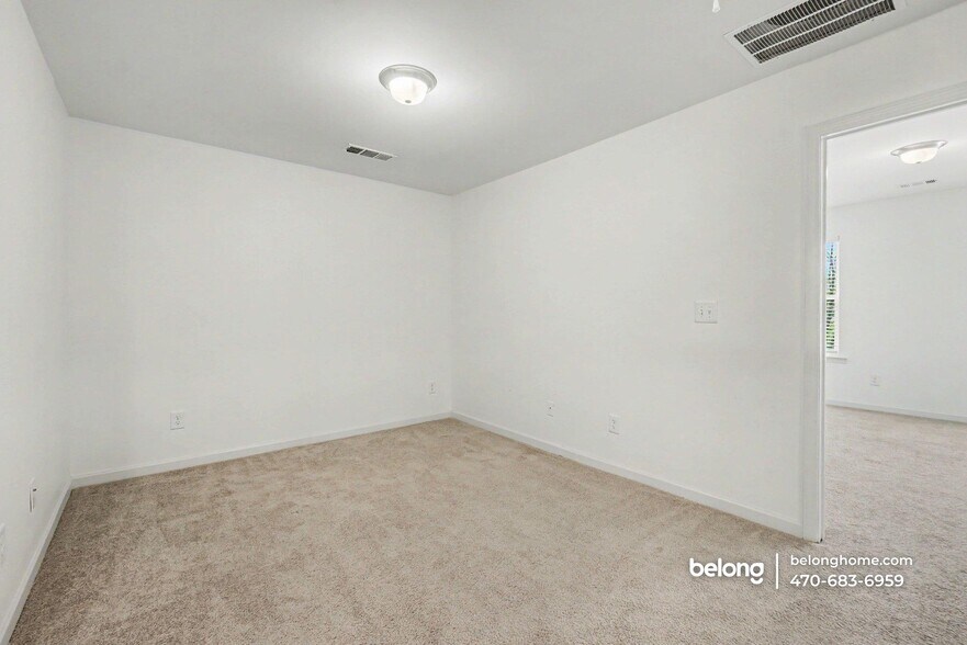 Building Photo - 897 Ambient Way