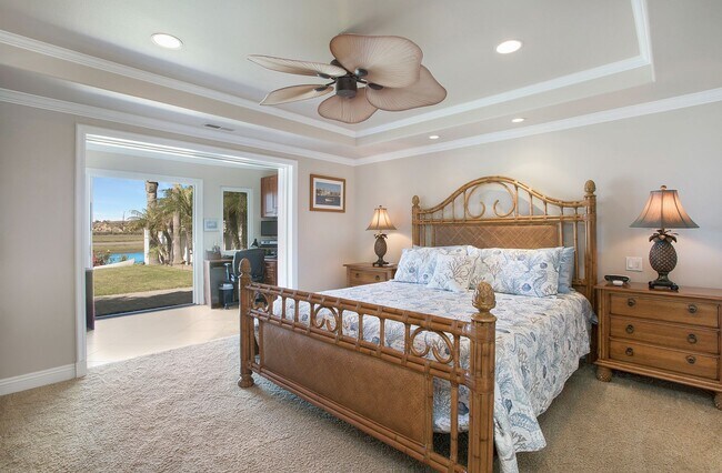 Building Photo - 218 Highland St