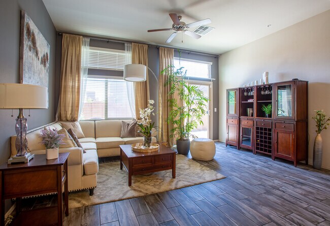 Building Photo - Sabino Vista Apartment Homes
