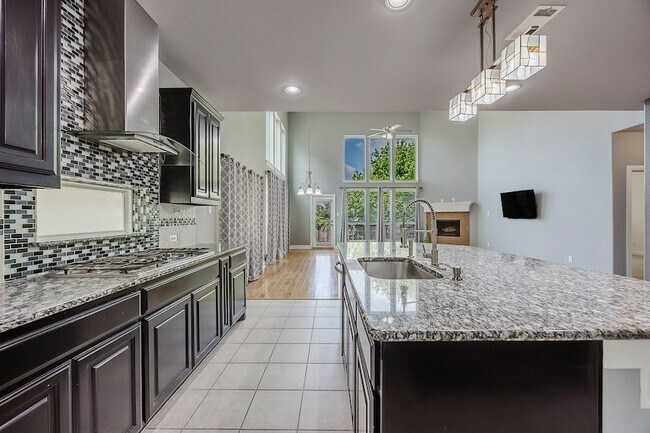 Building Photo - 15516 Mayflower Trail