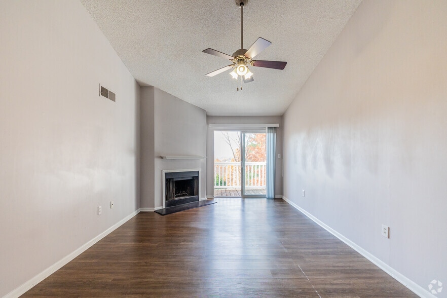 2BR, 2BA - Woodberry